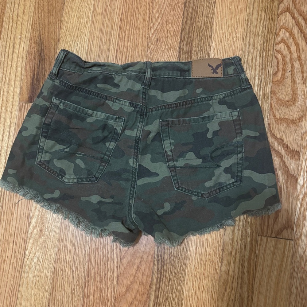 American Eagle Outfitters Green Camo Jean Shorts - Picture 2 of 4